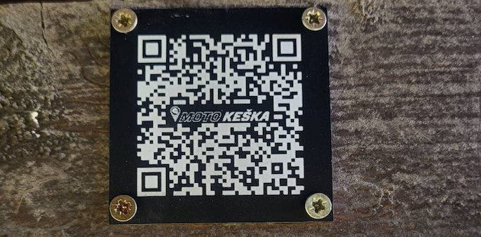 motokeska-qr-code